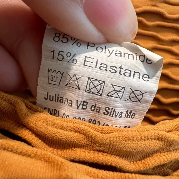 Booty by Brabants Mustard Yellow Croco Skin Workout Leggings - Picture 7 of 11